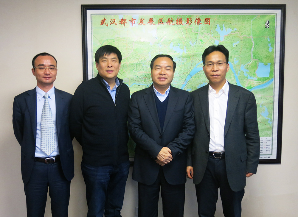 九五至尊VI老品牌建设集团刘载望董事长一行赴汉投资考察 武汉市委副书记、市长唐良智亲热会见